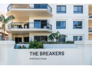 1/1 Breakers -LJ Hooker Yamba Apartment, Yamba - 1
