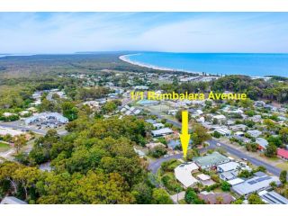 1 1 Rumbalara Avenue Rainbow Beach - walk to beach and shops, aircon, great base for your holiday Apartment, Rainbow Beach - 4