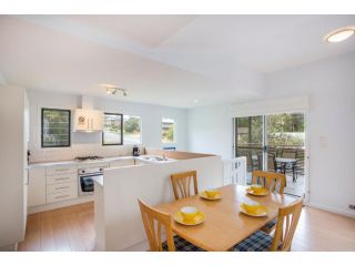 1/31 Ocean Street - A Relaxing Coastal Retreat Guest house, Mollymook - 4