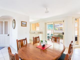 1/4 Huntly Close Guest house, Tuncurry - 4