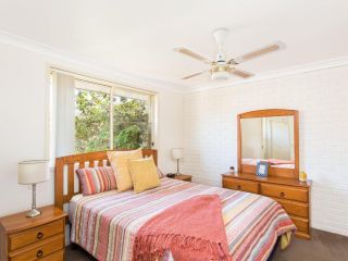 1/4 Huntly Close Guest house, Tuncurry - 5