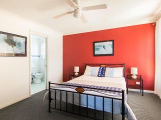 1/54 Parkes, Airconditioned Apartment, Tuncurry - 3