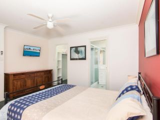 1/54 Parkes, Airconditioned Apartment, Tuncurry - 4