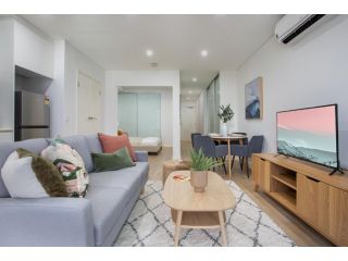 Studio Unit with Balcony near Burwood Bars & Shops Apartment, Sydney - 2