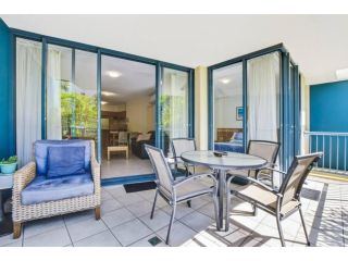 1 Bedroom - Private Managed Resort Pool and Beach - Alex Apartment, Maroochydore - 2