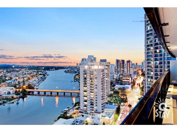 1 Bedroom & Study, River View Apartments - Circle on Cavill, Surfers Paradise! Apartment, Gold Coast - imaginea 5