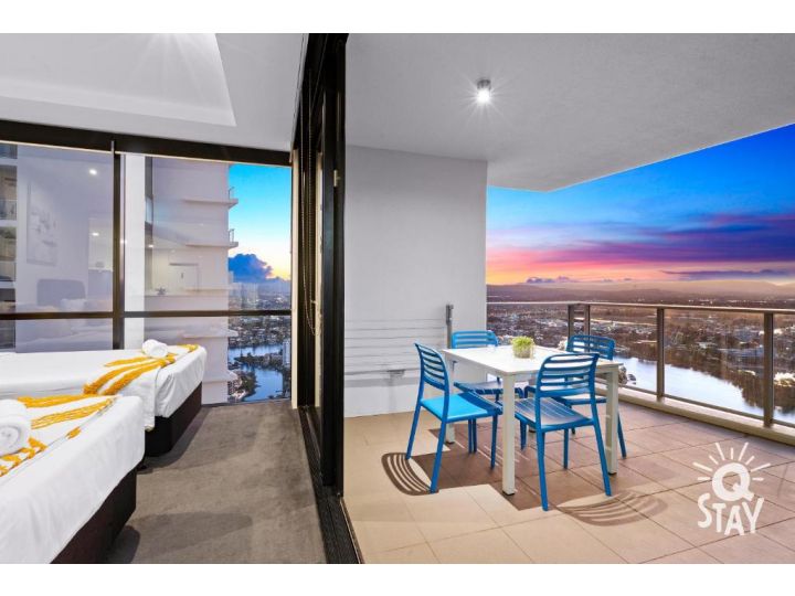 1 Bedroom & Study, River View Apartments - Circle on Cavill, Surfers Paradise! Apartment, Gold Coast - imaginea 13