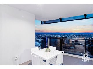 1 Bedroom & Study, River View Apartments - Circle on Cavill, Surfers Paradise! Apartment, Gold Coast - 4