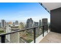 One Bedroom Residence Next to Casino with Parking & Views Amongst it All! Apartment, Gold Coast - thumb 2