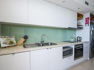 1 Bright Point Apartment 5102 Apartment, Nelly Bay - 3