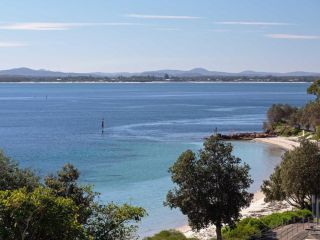 1 'Kiah', 53 Victoria Parade - stunning views, wifi, aircon, just across the road to the water Apartment, Nelson Bay - 5