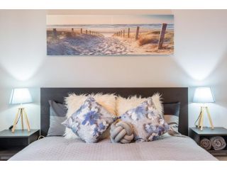 1 Private Double room in Carramar 1 Minute Walk To Station - ROOM ONLY Guest house, Villawood - 2