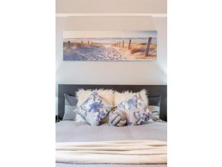 1 Private Double room in Carramar 1 Minute Walk To Station - ROOM ONLY Guest house, Villawood - 4