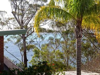 1 'Thurlow Lodge', 6 Thurlow Avenue - air conditioned & pool in the heart of town Apartment, Nelson Bay - 2