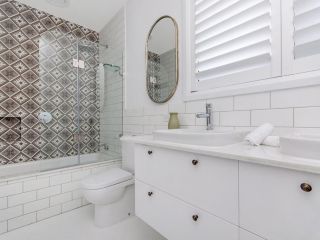 10 OCEAN VILLA Guest house, Port Fairy - 3