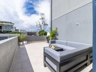 103 The Shoal 6 to 8 Bullecourt St fabulous apartment with a lift air conditioning and WiFi Apartment, Shoal Bay - 1