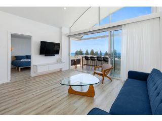 11 Cote d Azure with Magnificent Ocean Views Apartment, Sunshine Beach - 3