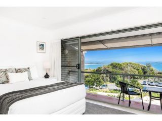 A PERFECT STAY - #11 James Cook Apartments Guest house, Byron Bay - 4