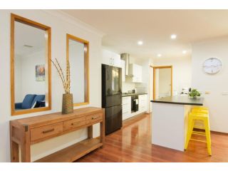 12 Mount Porepunkah Road Apartment, Bright - 1