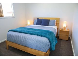 12 Rocks Beach View Loft Central Port Campbell Apartment, Australia - 5