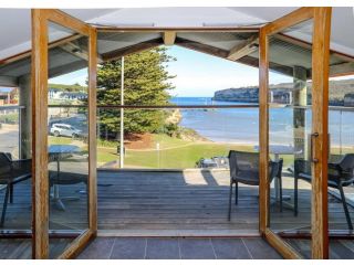 12 Rocks Beach View Loft Central Port Campbell Apartment, Australia - 2