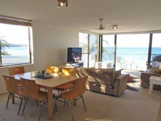 13 'Harbourside', 3-7 Soldiers Point Road - fantastic waterfront unit Apartment, Soldiers Point - 5