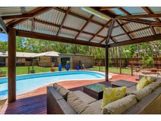 13 Orania Court, Rainbow Shores - Pool, sleeps 8, air conditioning, fire pit Guest house, Rainbow Beach - 1