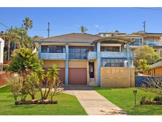143 Matthew Flinders Drive, Port Macquarie Guest house, Port Macquarie - 1