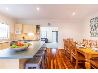 15 Moorooba Crescent fantastic pet friendly property Guest house, Nelson Bay - 3