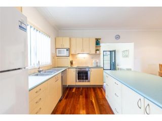 15 Moorooba Crescent fantastic pet friendly property Guest house, Nelson Bay - 5