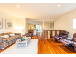 15 Moorooba Crescent fantastic pet friendly property Guest house, Nelson Bay - 2