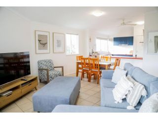 15 Whale Watch Resort + Beach Front + Ducted Air Con + 3 Bed + 2 Bath Apartment, Point Lookout - 4