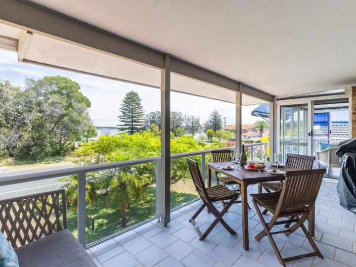 151 Sandy Point Road Large house with waterview air conditioning and WiFi Guest house, Corlette - imaginea 3