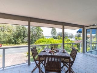 151 Sandy Point Road Large house with waterview air conditioning and WiFi Guest house, Corlette - 5