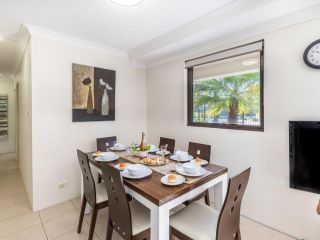 16 'Carindale' 19-23 Dowling St - Ground floor, Foxtel, Pool and Tennis Court Apartment, Nelson Bay - 3