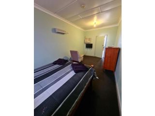 Manuka Cottage Guest house, Broken Hill - 4