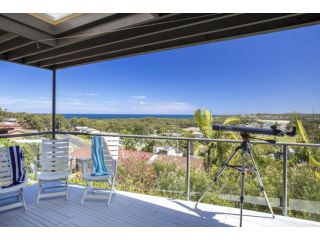 Elevated Views at Burrill lake 17 Canberra Cres Guest house, Burrill Lake - 1