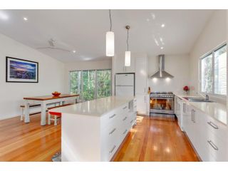 19 Satinwood - Natures retreat with a bit of sandy feet Guest house, Rainbow Beach - 1