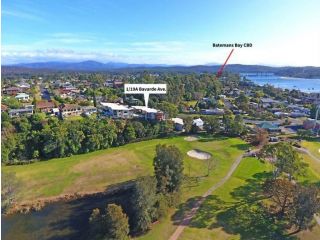 Water View Home- Minutes To Town Guest house, Batemans Bay - 3