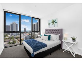 2-Bed Beach Apartment with Pool, Parking & Balcony Apartment, Gold Coast - 5