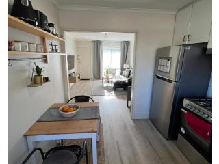 2 bed room Cozy unit Apartment, Victoria - 4