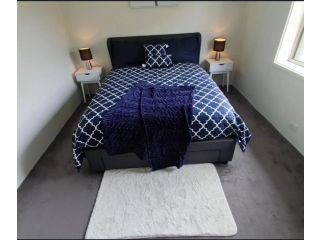 2 bed room Cozy unit Apartment, Victoria - 1