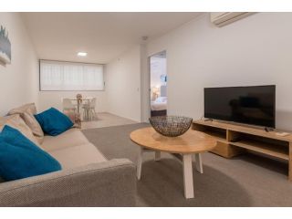 2BD2BATH seconds from RNARBWHValley Apartment, Brisbane - 5