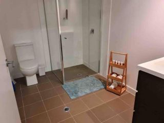 2 bedroom apartment with swimming pool. Apartment, Liverpool - 3