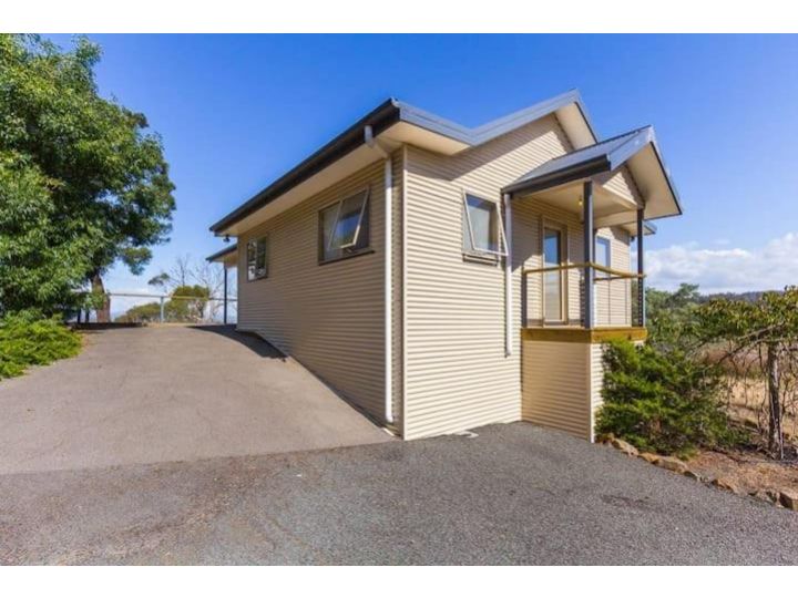 2 Bedroom Private Cabin in Garden Estate Apartment, Tasmania - imaginea 4