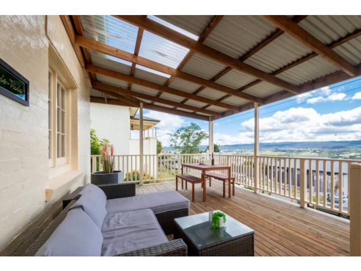 2 minutes from city, free parking and beautiful views! Apartment, Newstead - imaginea 2