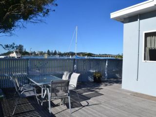 2 Rockpool Road Guest house, Tuncurry - 1