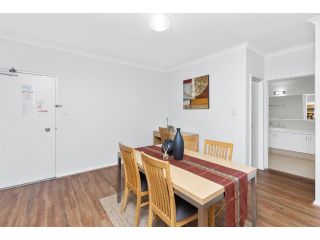 207 Executive Escape on James - 2 bedroom with parking Apartment, Perth - 3