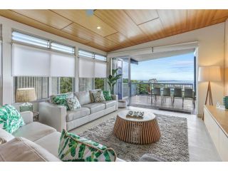 Trendy treetop living with sea views, Noosa Heads Apartment, Noosa Heads - 2