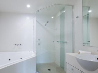 245 Pacific Blue 265 Sandy Point Rd air conditioned unit with resort facilities and linen supplied Apartment, Salamander Bay - 3